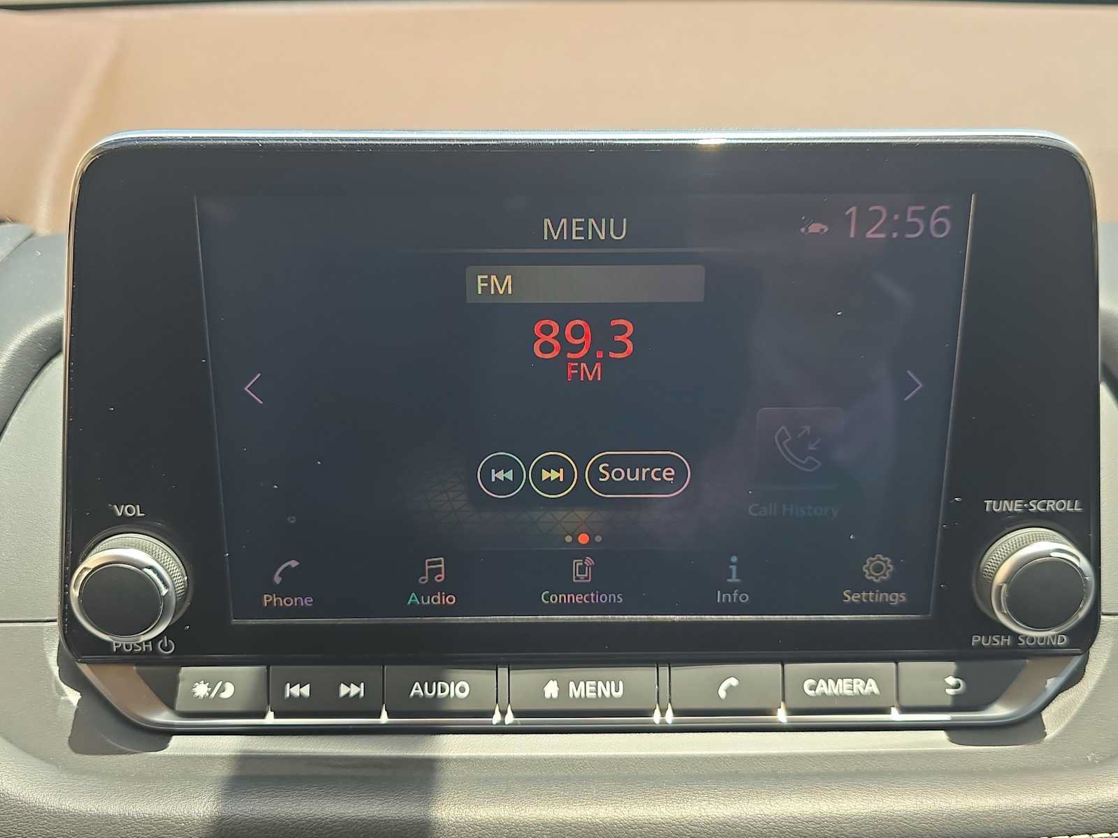 Used 2021 Nissan Rogue SV FWD image 16