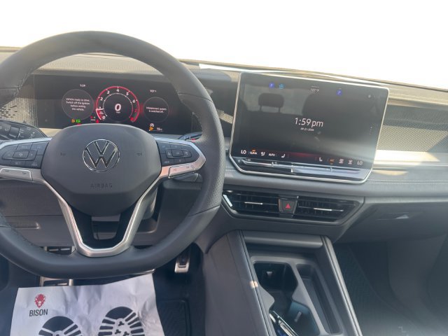 New 2026 Volkswagen Tiguan SE R-Line FWD image 10
