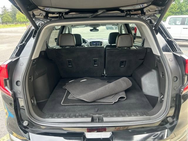 Used 2022 GMC Terrain AT4 image 5