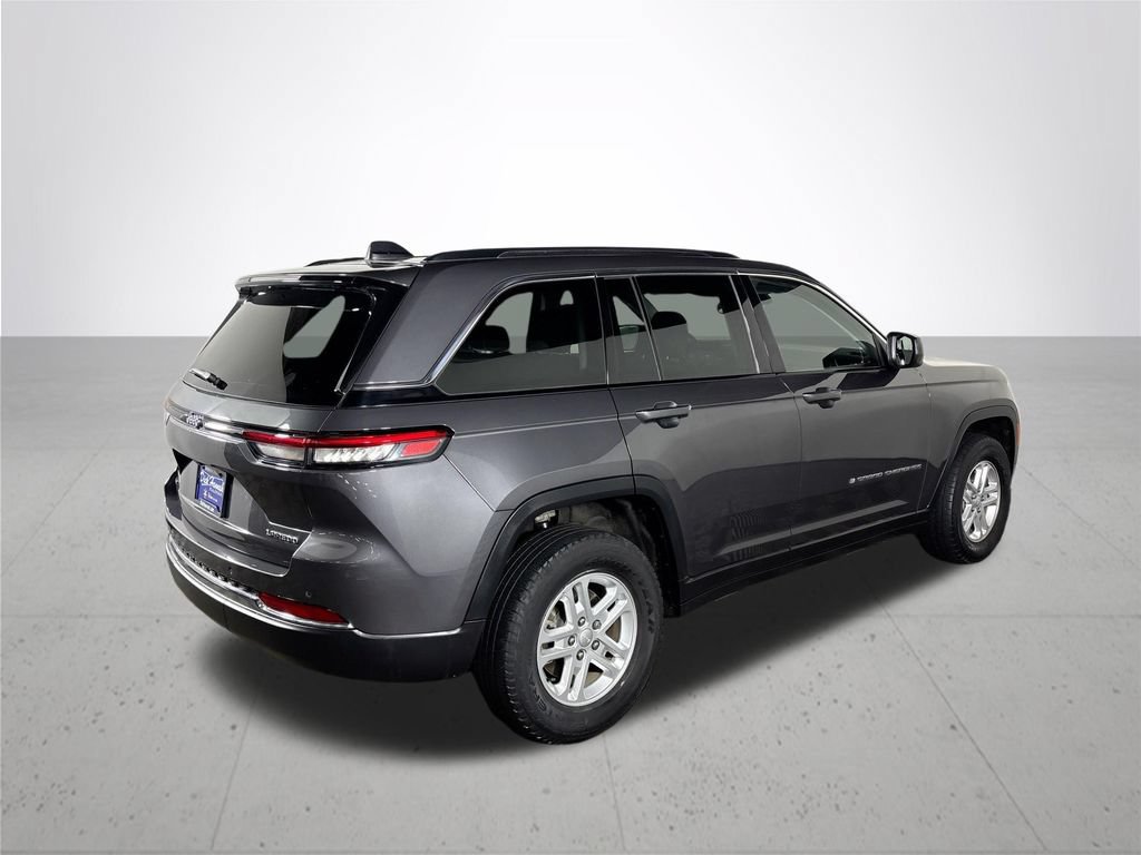 Used 2023 Jeep Grand Cherokee Laredo w/ Luxury Tech Group I AWD/4WD image 6