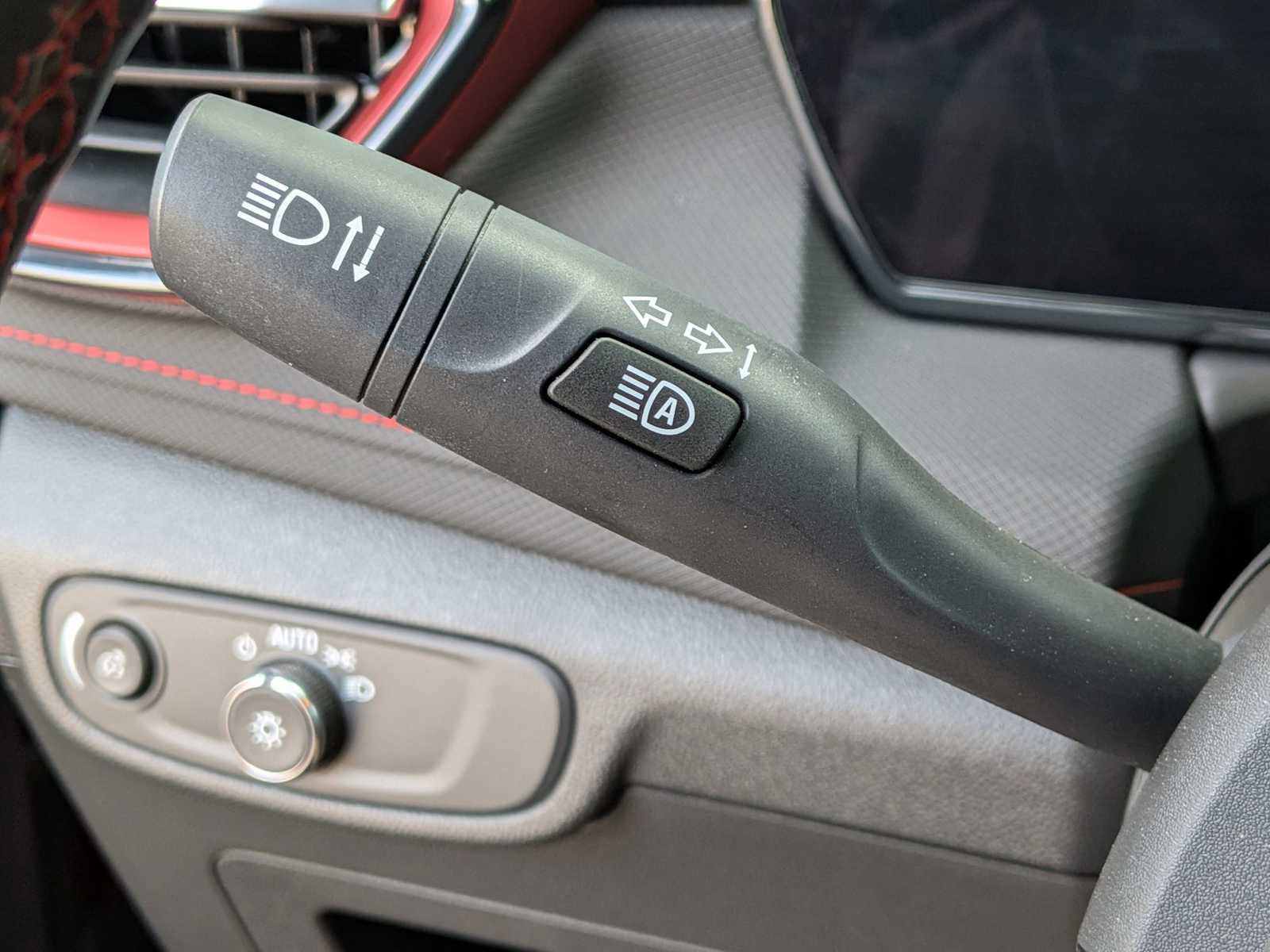 Used 2024 Chevrolet TrailBlazer RS w/ Convenience Package image 27