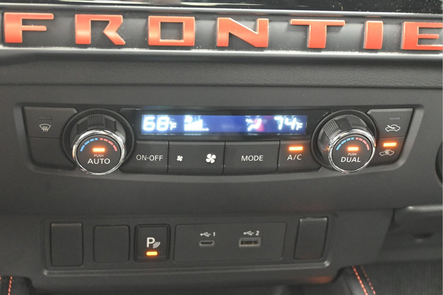 Certified 2025 Nissan Frontier PRO-4X w/ Interior Protection Package AWD/4WD image 18