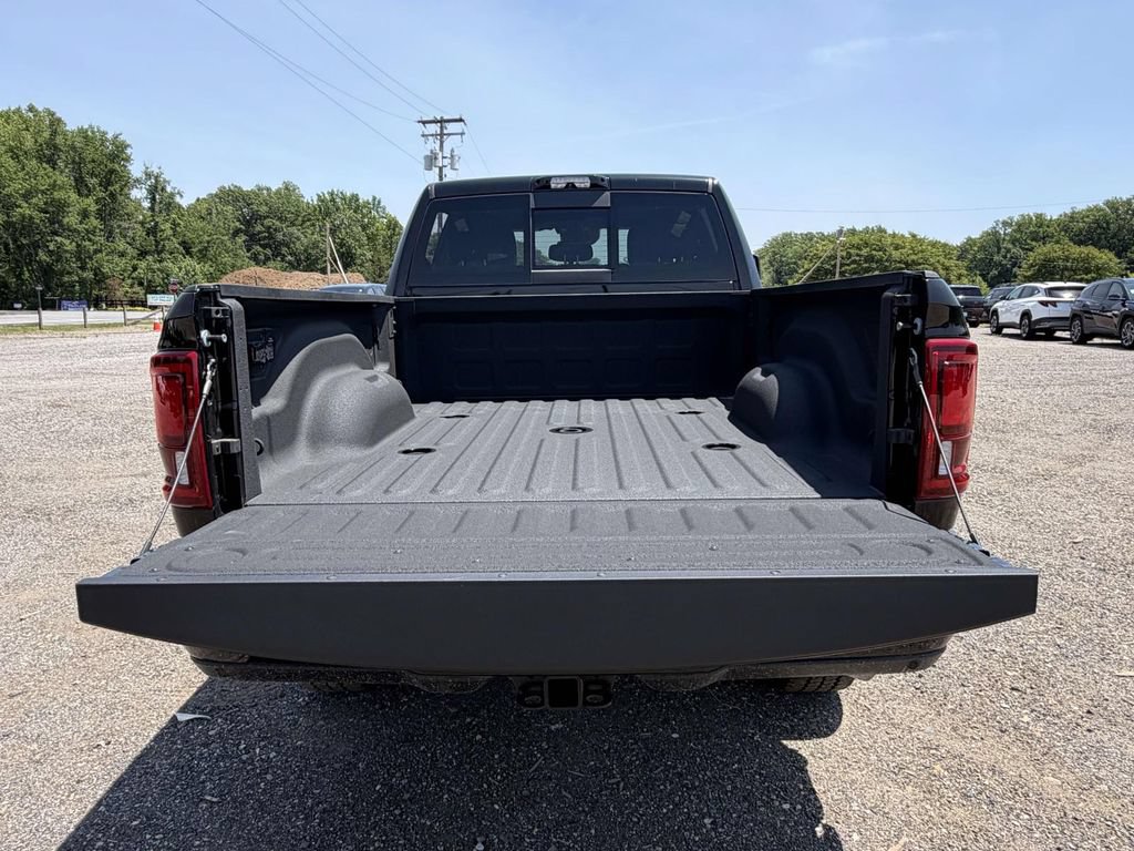 New 2026 RAM 2500 Laramie w/ Night Edition AWD/4WD image 11