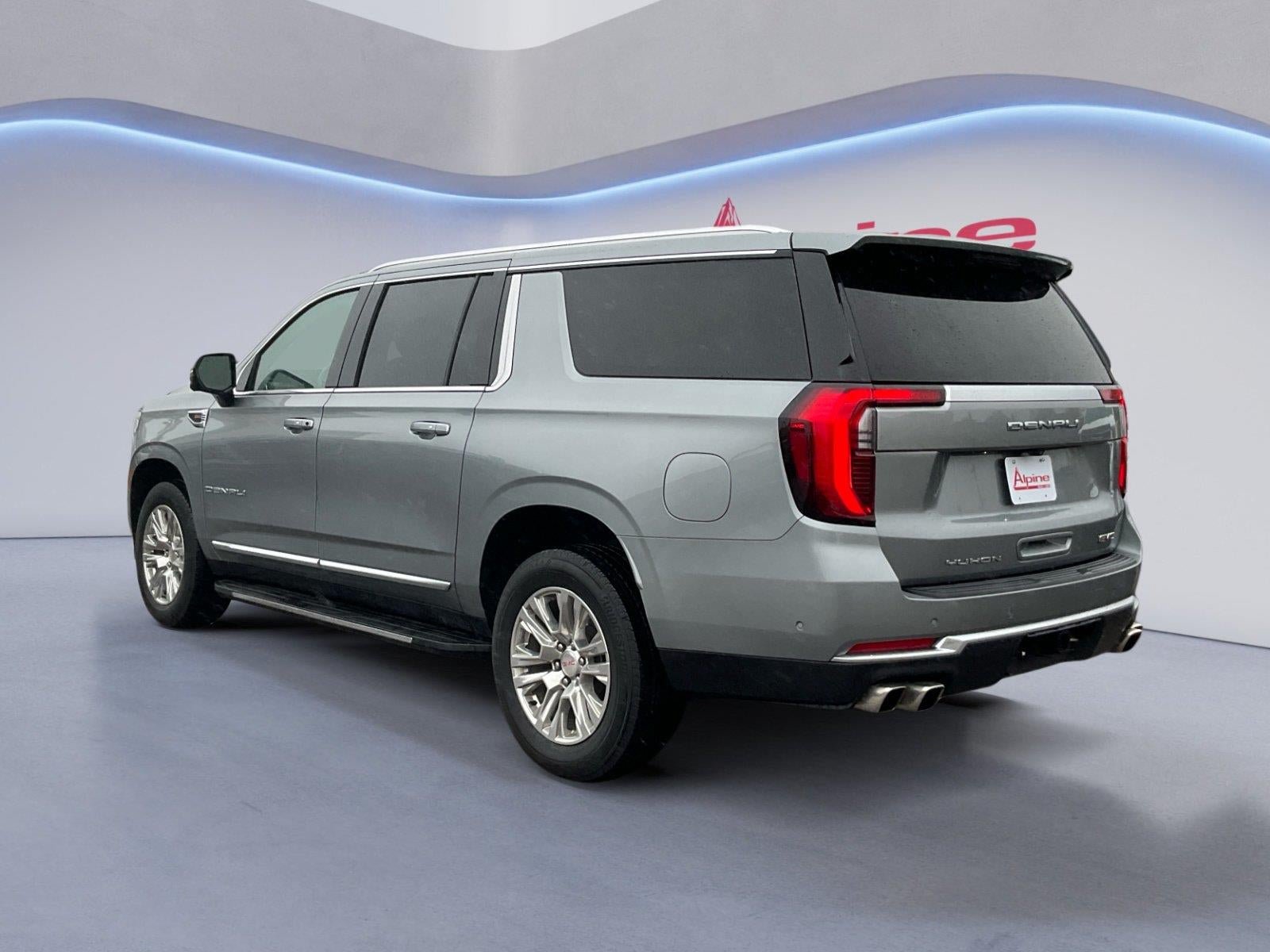Certified 2025 GMC Yukon XL Denali AWD/4WD image 3