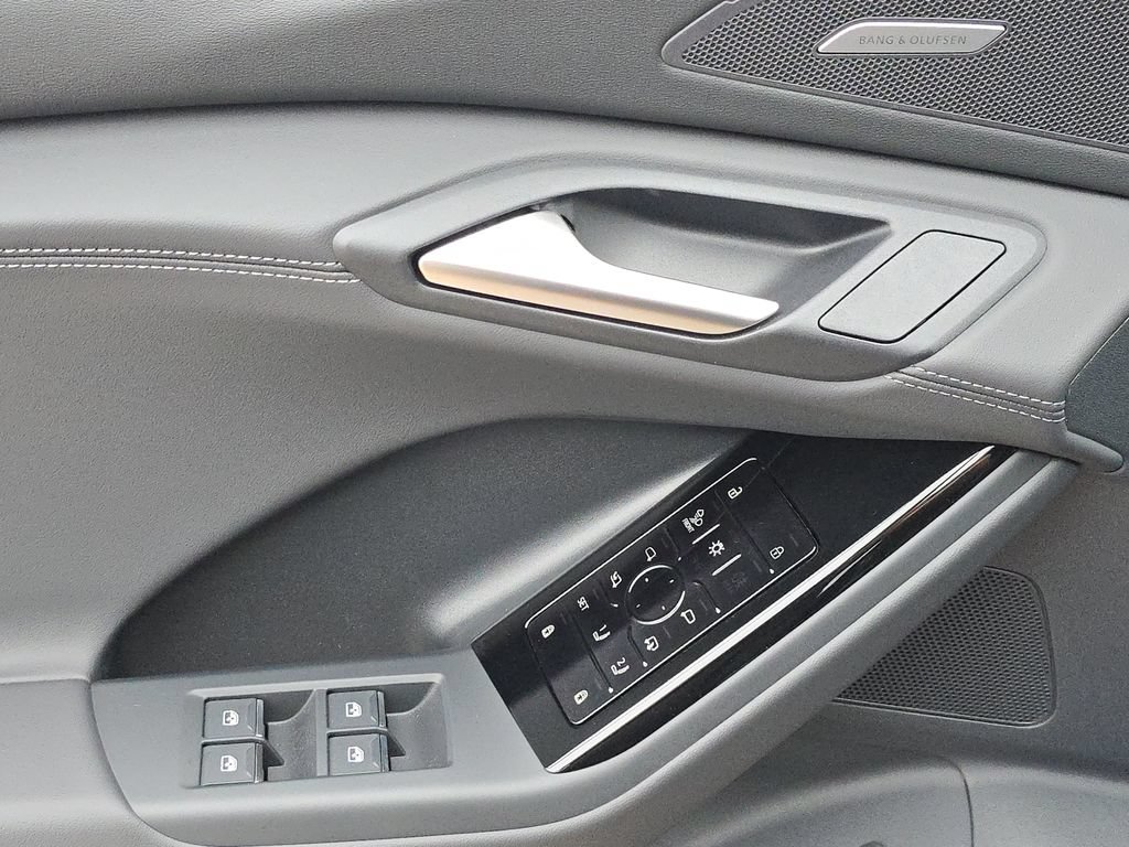 New 2027 Audi Q6 e-tron Premium Plus RWD image 19