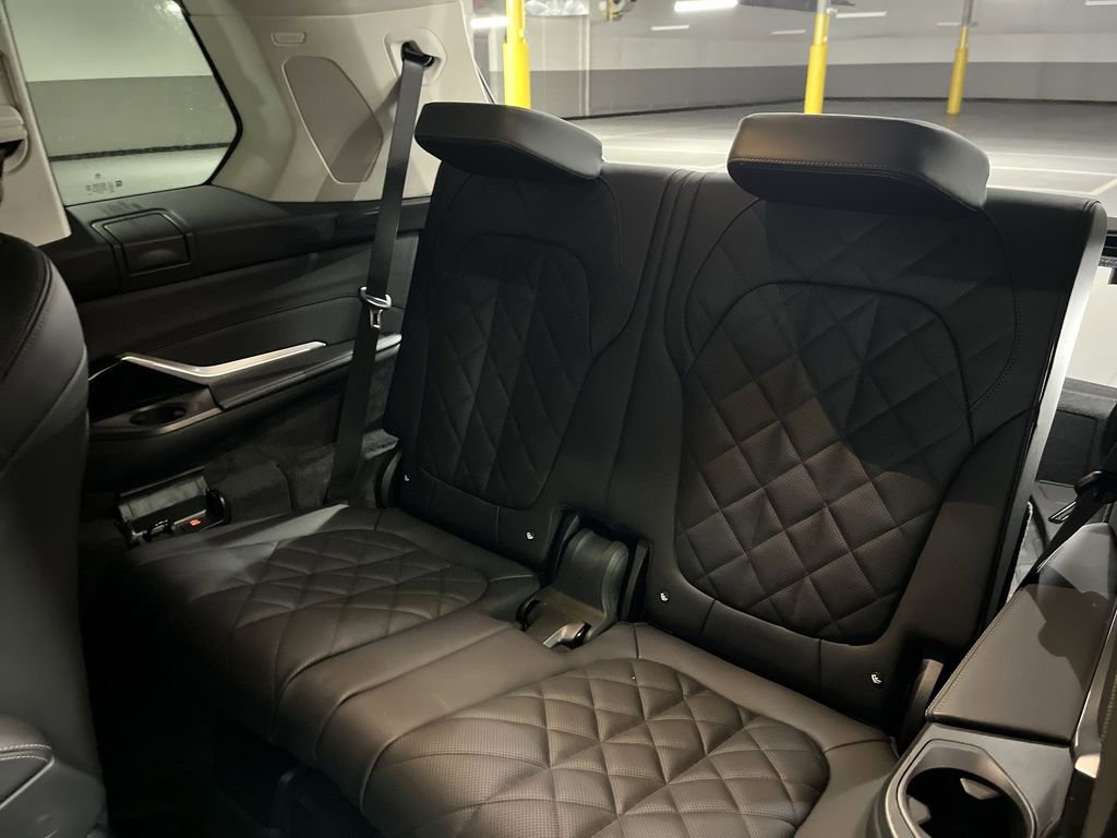 Used 2026 BMW X7 xDrive40i image 24
