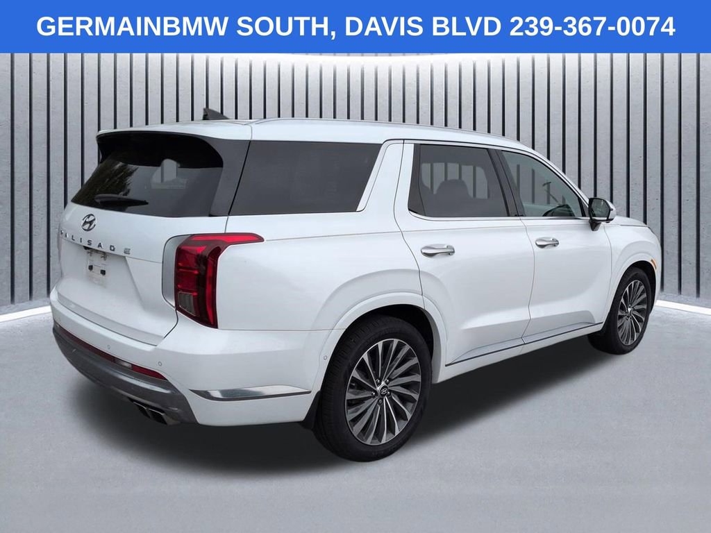 Used 2023 Hyundai Palisade Calligraphy image 5