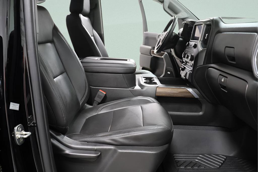 Used 2020 Chevrolet Silverado 1500 LT Trail Boss w/ Midnight Edition AWD/4WD image 28