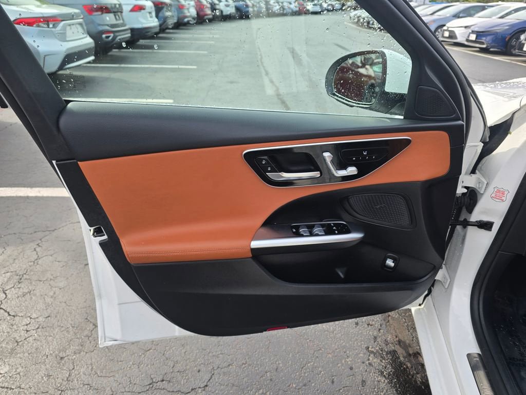Used 2025 Mercedes-Benz C 300 4MATIC Sedan image 16