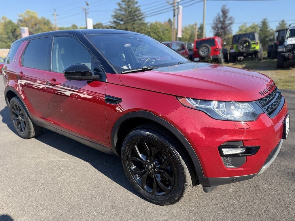 Used 2018 Land Rover Discovery Sport HSE Luxury AWD/4WD image 2