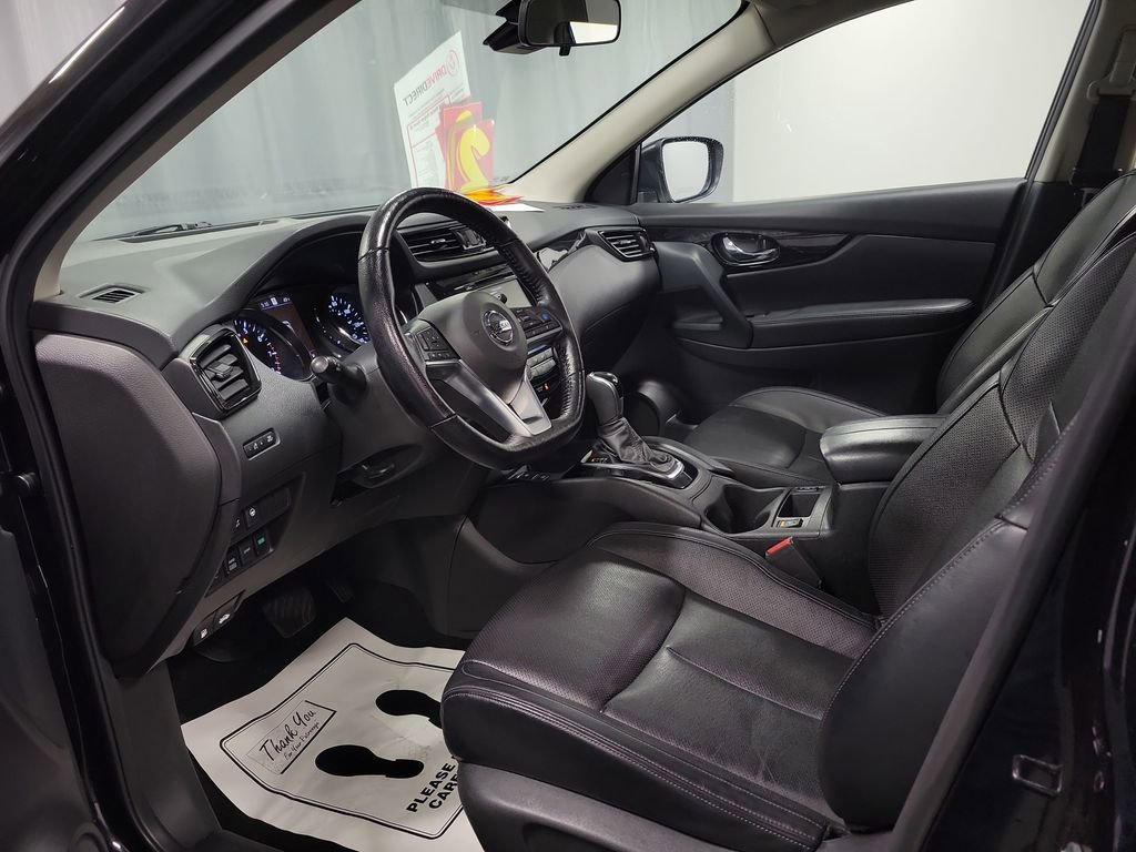 Used 2022 Nissan Rogue Sport SL image 12