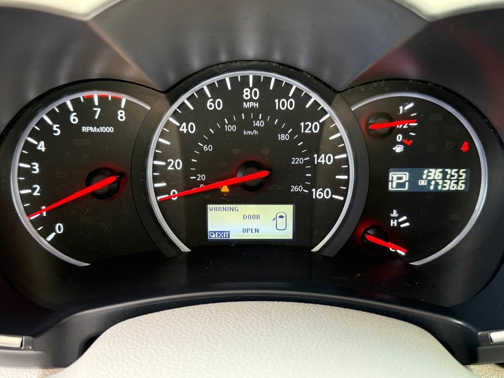 Used 2014 Nissan Quest SL image 18