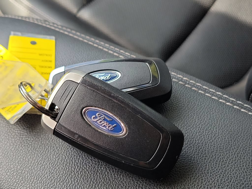 Used 2021 Ford Escape SEL FWD image 34