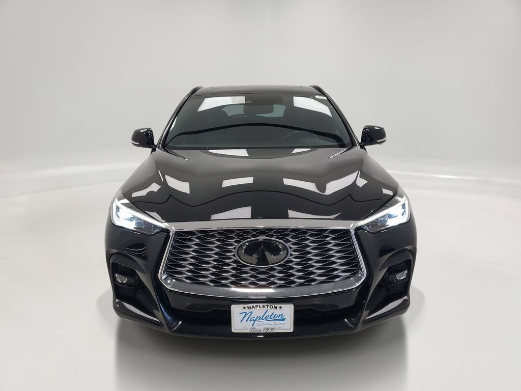 Used 2023 INFINITI QX55 Essential AWD/4WD image 2