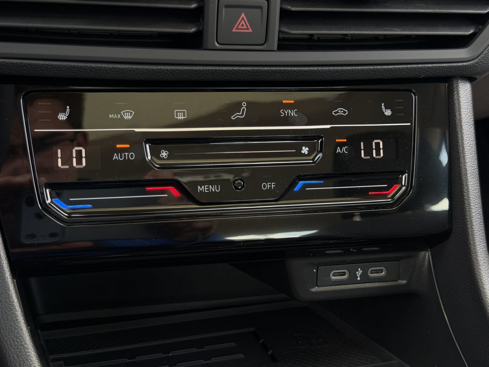 New 2026 Volkswagen Jetta SE FWD image 21