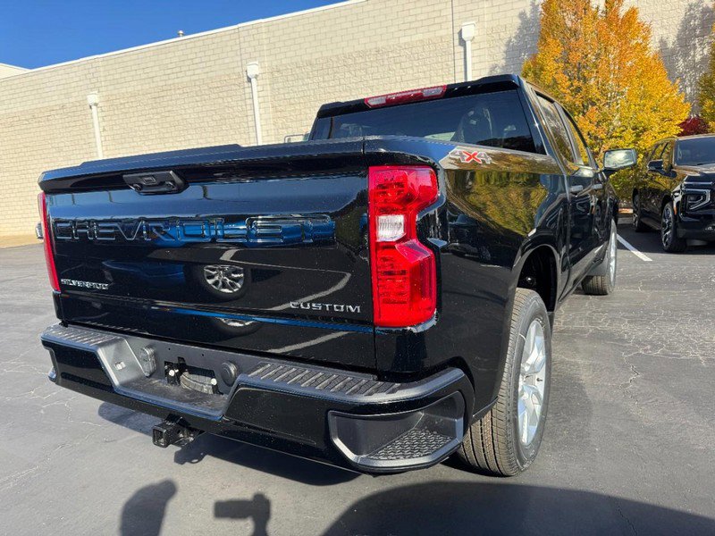New 2026 Chevrolet Silverado 1500 Custom image 3