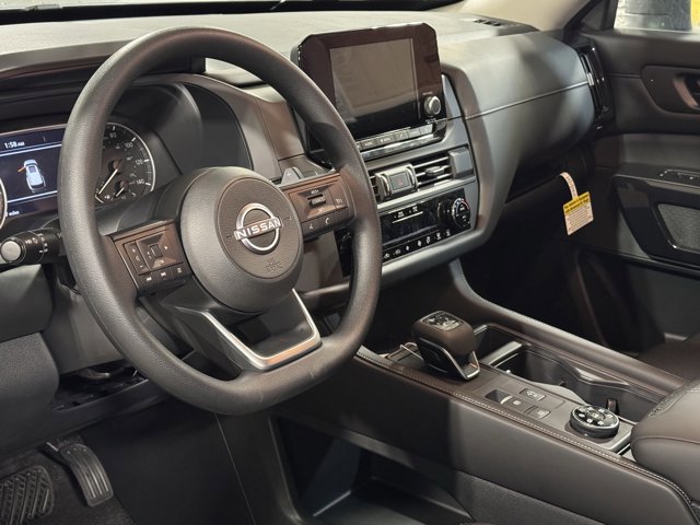 New 2025 Nissan Pathfinder S image 18