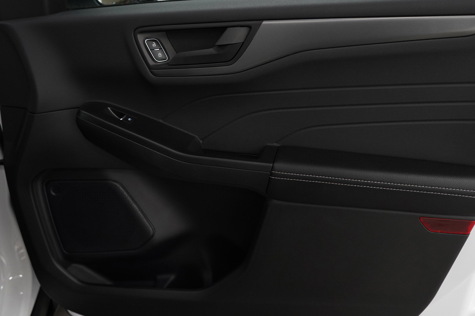 Used 2024 Ford Escape Active image 11