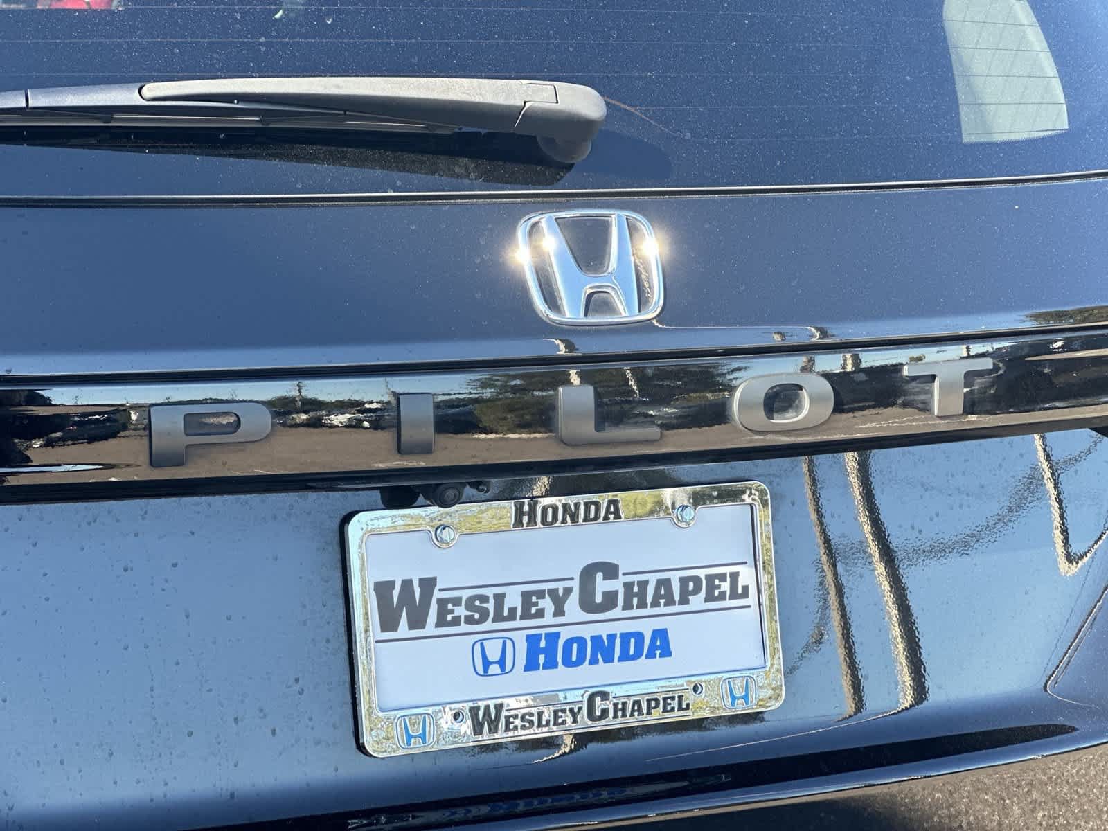 Certified 2025 Honda Pilot Elite image 11