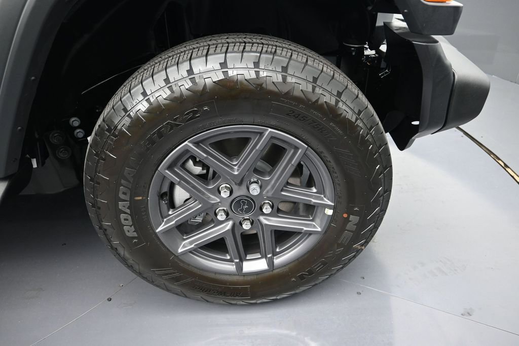 Used 2026 Jeep Wrangler Unlimited Sport AWD/4WD image 9