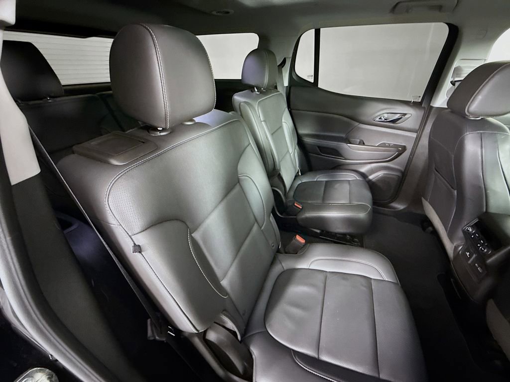 Used 2023 GMC Acadia SLT w/ Elevation Edition image 27