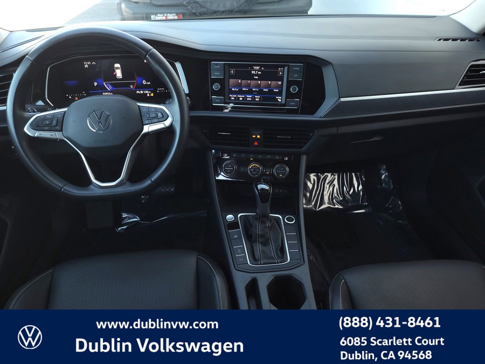 Used 2024 Volkswagen Jetta SE image 14