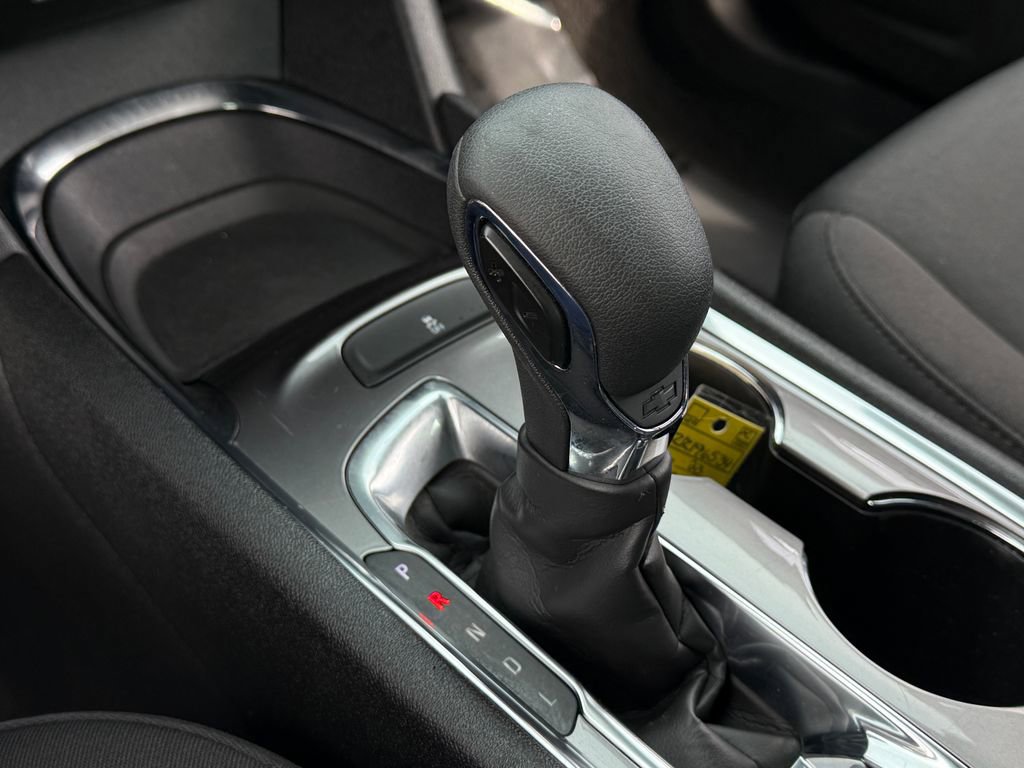 Used 2023 Chevrolet Malibu LT image 28