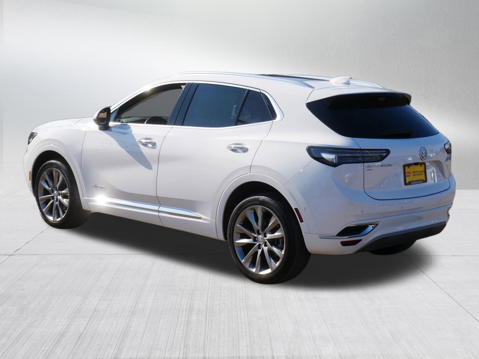 Used 2022 Buick Envision Avenir w/ Technology Package II image 5