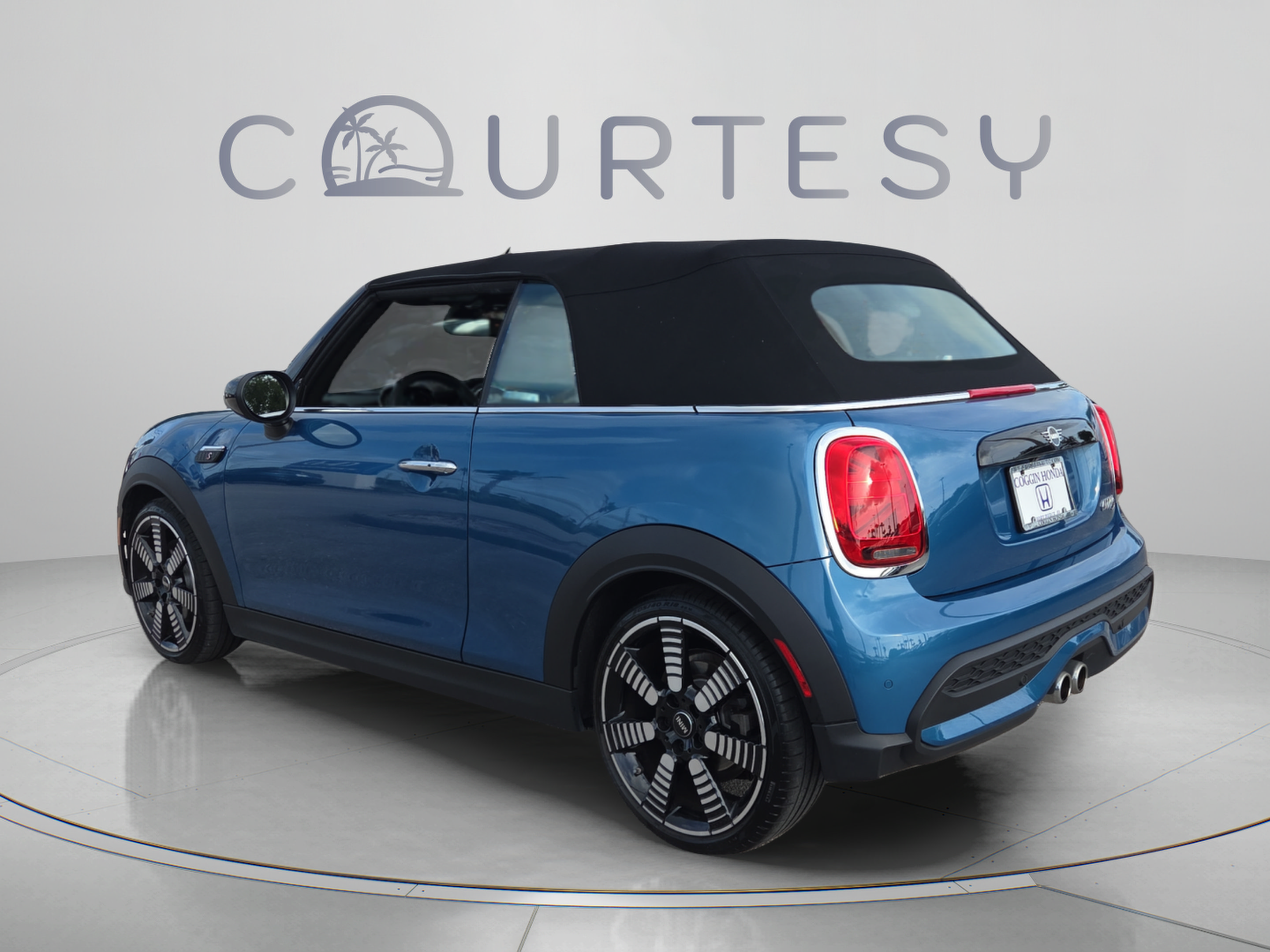Used 2023 MINI Cooper S FWD image 4