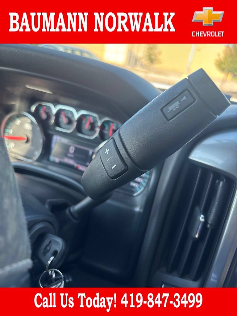 Used 2018 Chevrolet Silverado 1500 LT w/ All Star Edition AWD/4WD image 38