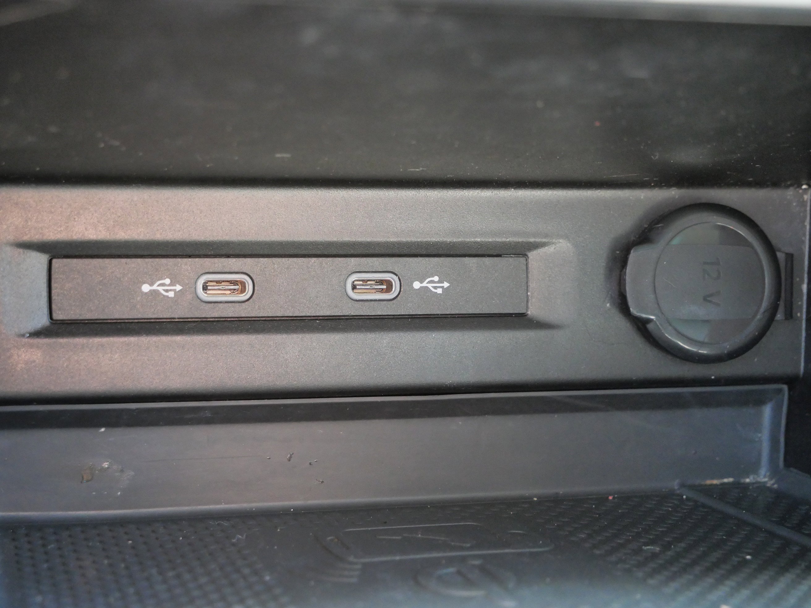 Certified 2022 Volkswagen Tiguan SE image 29