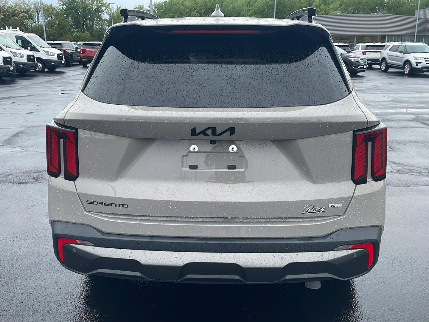 Used 2025 Kia Sorento SX AWD/4WD image 4