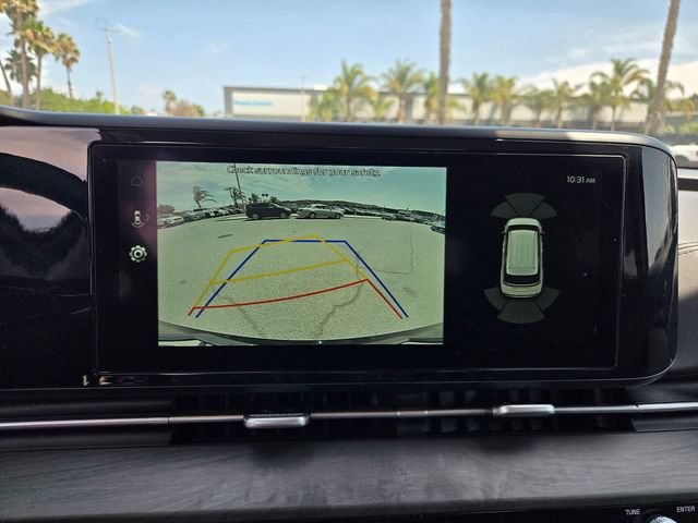 Used 2024 Kia Carnival EX FWD image 9