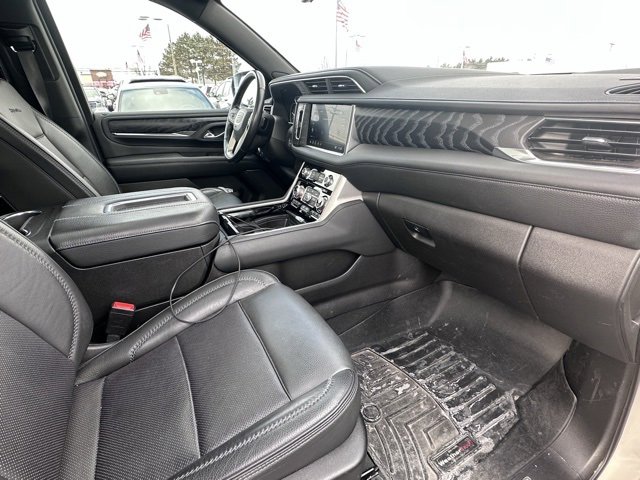 Used 2021 GMC Yukon Denali w/ Denali Ultimate Package image 17