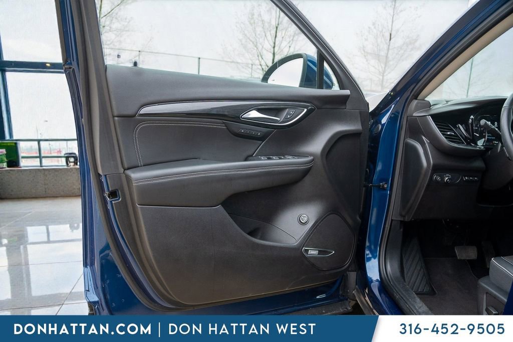 Used 2022 Buick Envision Essence w/ Technology Package I image 15