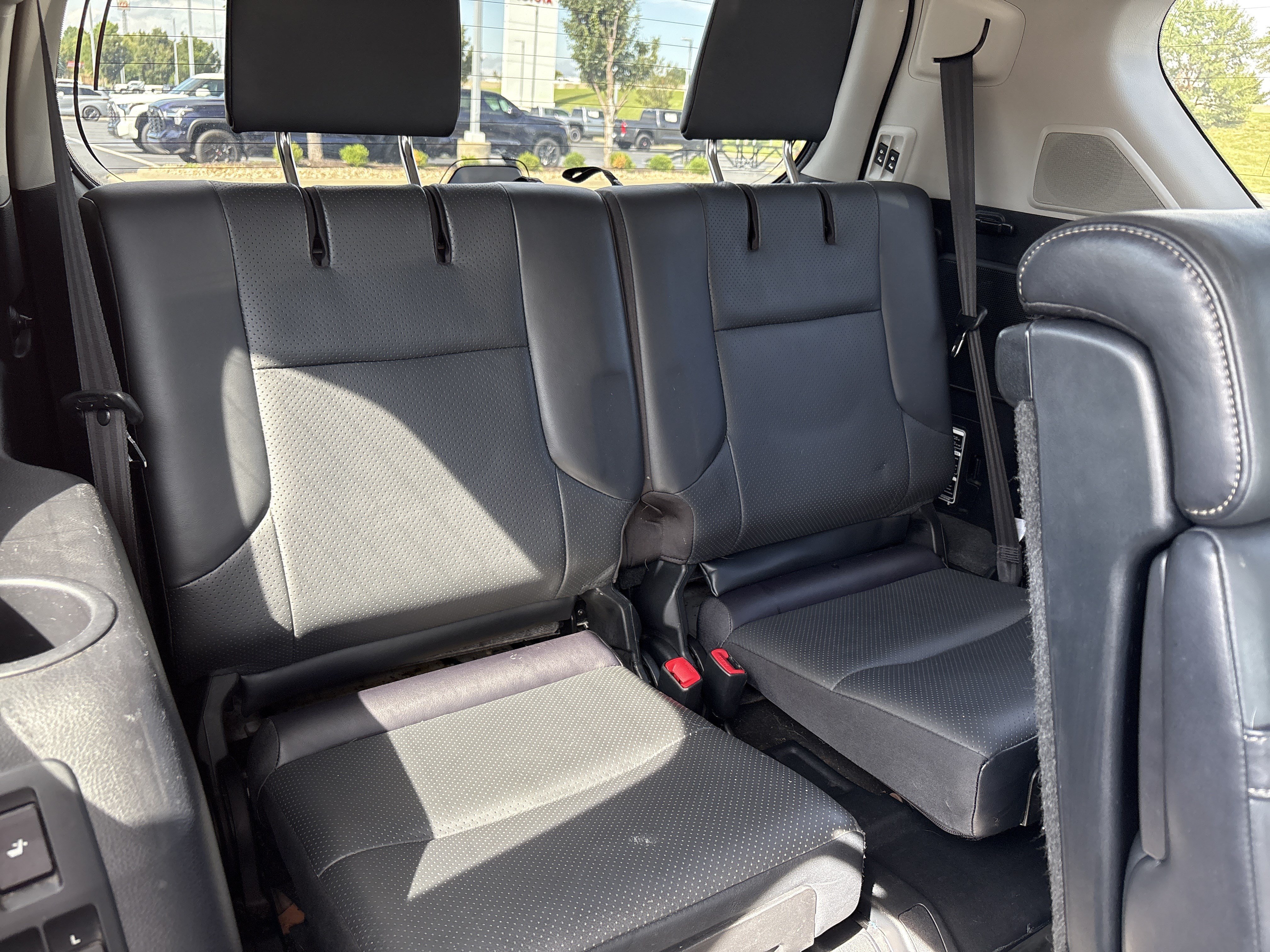 Used 2018 Lexus GX 460 Luxury AWD/4WD image 32