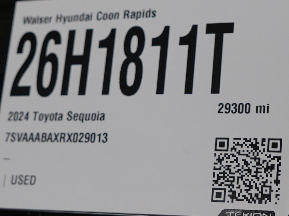 Used 2024 Toyota Sequoia Platinum image 37