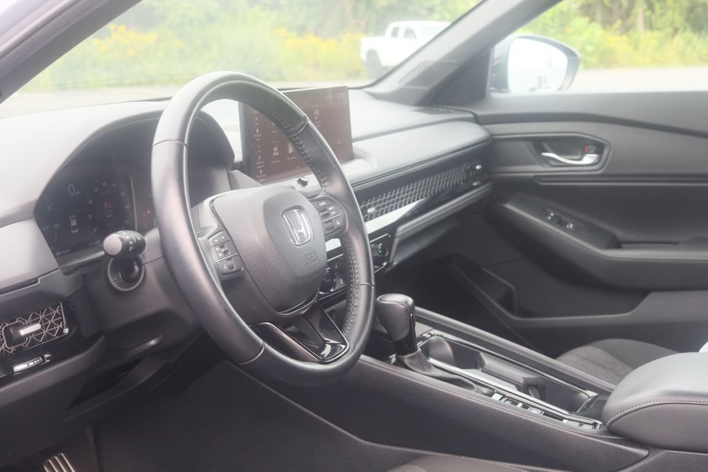 Used 2023 Honda Accord Sport image 16