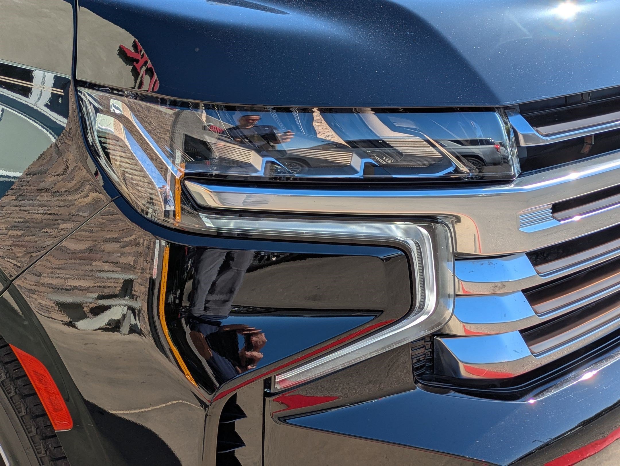 Used 2024 Chevrolet Tahoe High Country w/ Advanced Technology Package AWD/4WD image 10