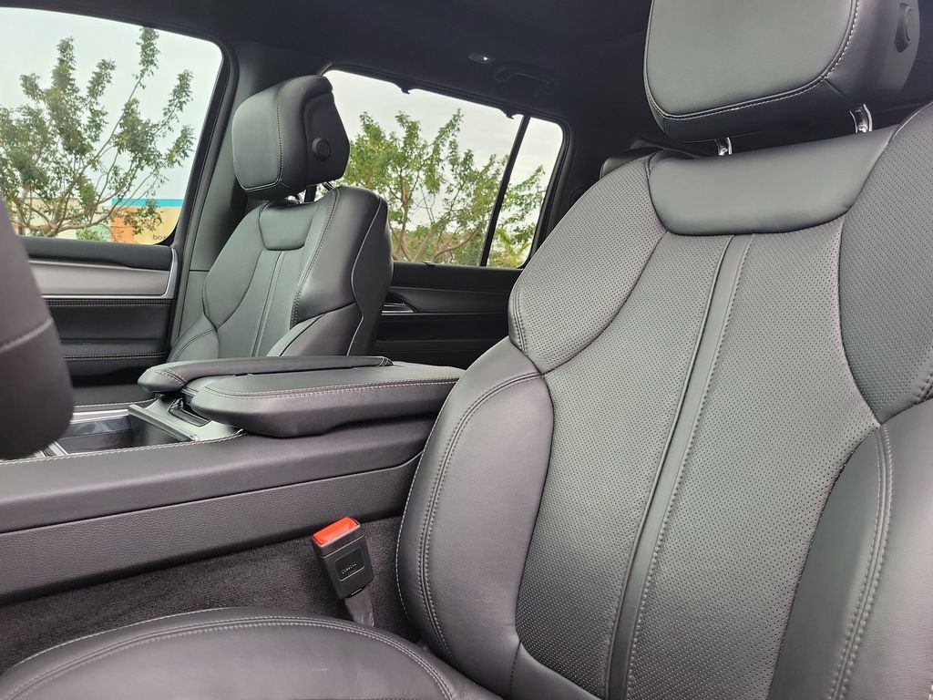 New 2024 Jeep Wagoneer Series II w/ Convenience Group I image 22