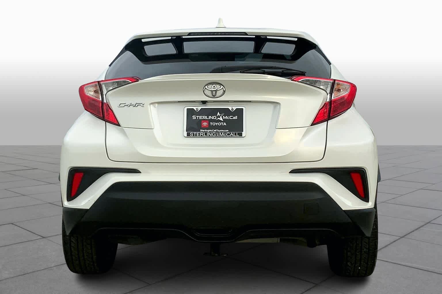 Used 2021 Toyota C-HR XLE image 5