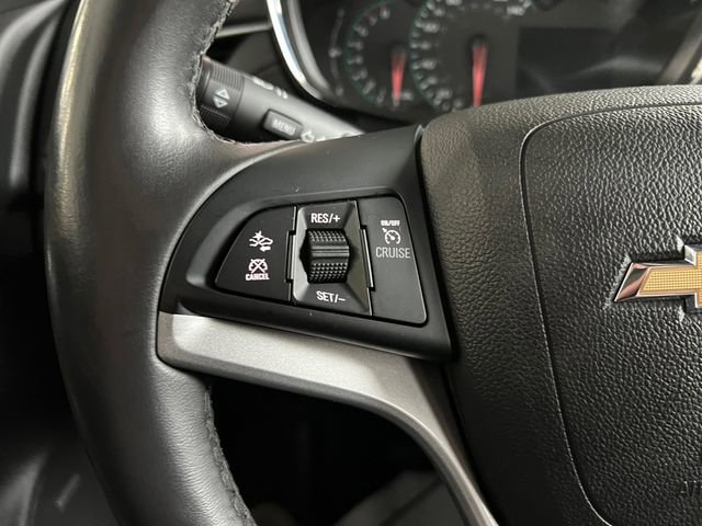 Used 2020 Chevrolet Trax Premier AWD/4WD image 19