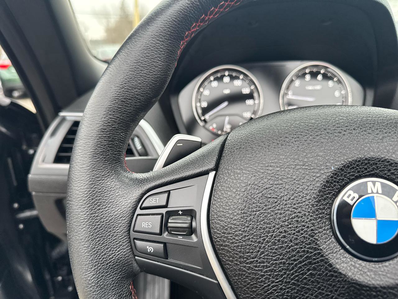 Used 2018 BMW 230i xDrive Convertible image 31