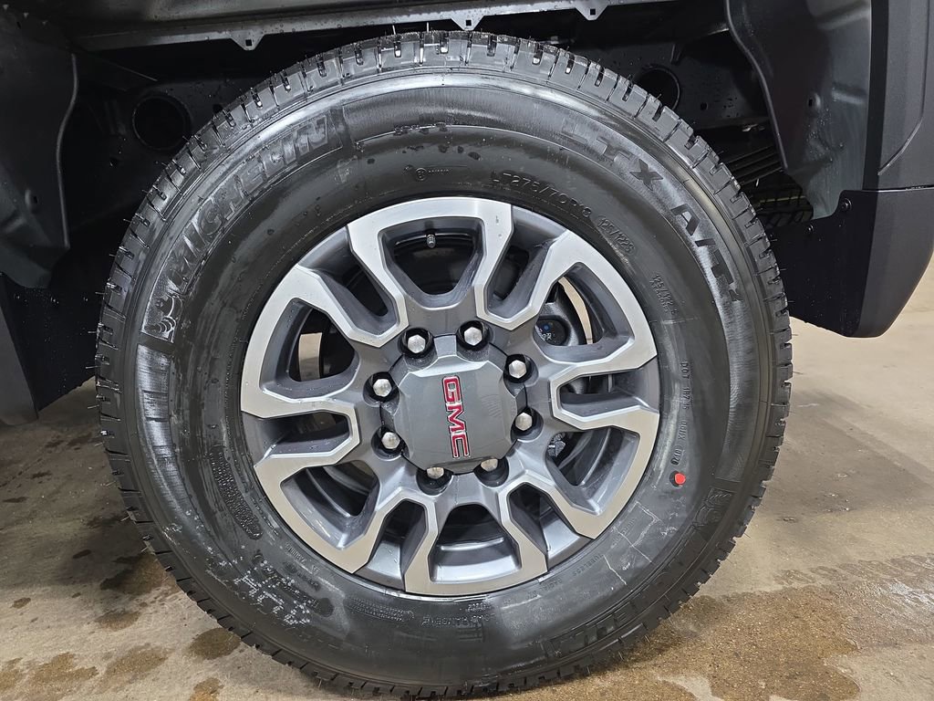 New 2026 GMC Sierra 2500 SLE w/ SLE Value Package; AWD/4WD image 31