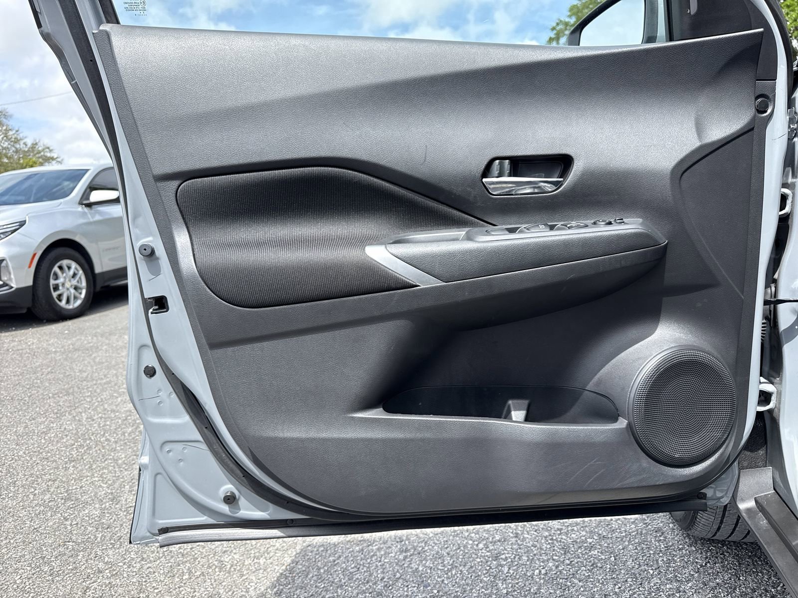 Used 2024 Nissan Kicks SV FWD image 13