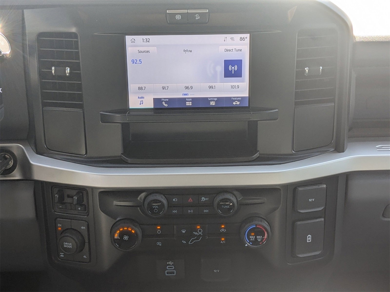 Used 2025 Ford F250 XL w/ STX Appearance Package image 19