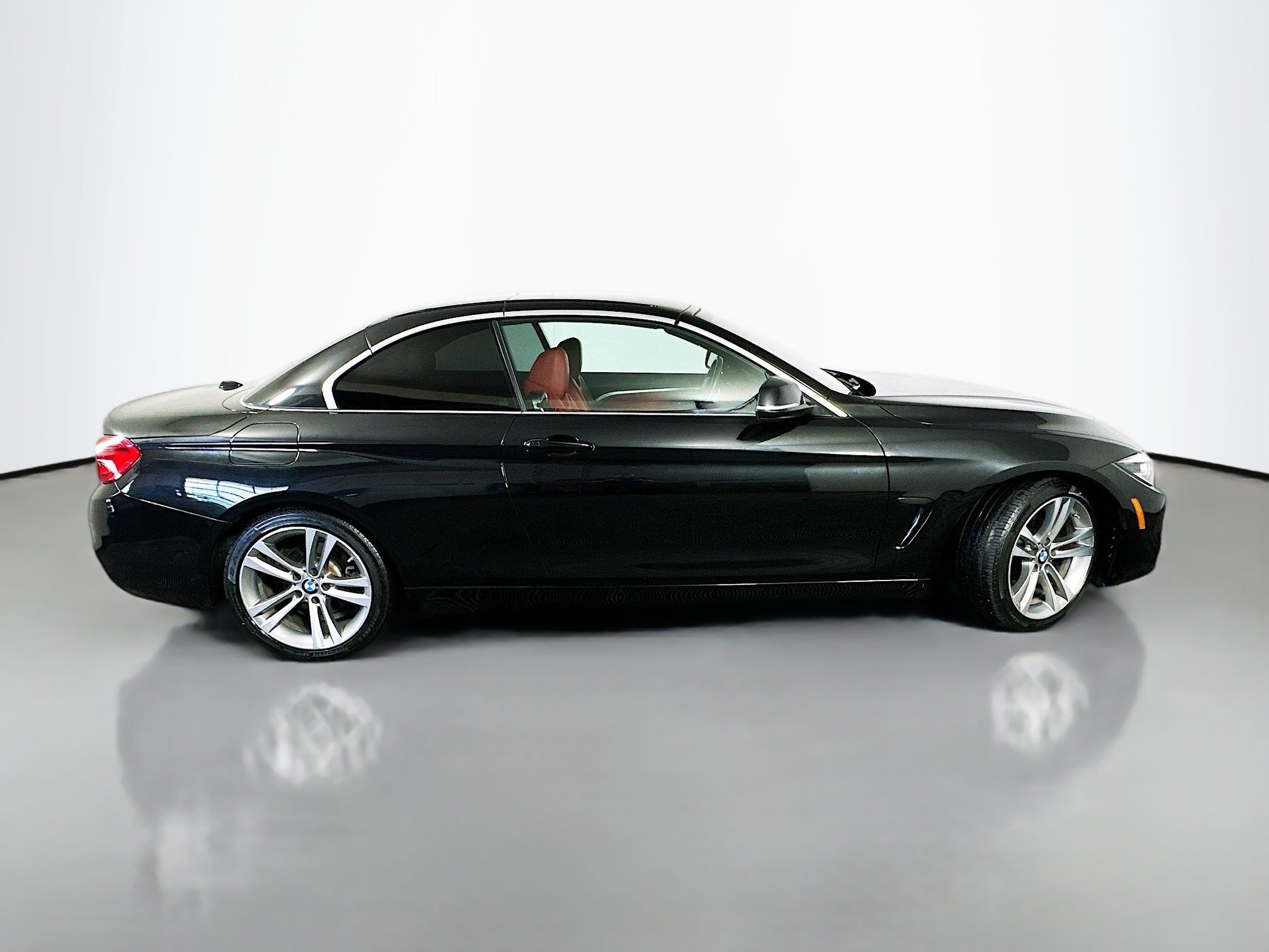 Used 2019 BMW 430i Convertible w/ Convenience Package image 8