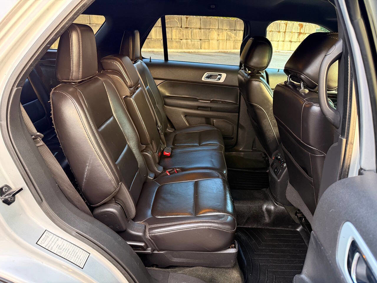 Used 2013 Ford Explorer Limited image 26