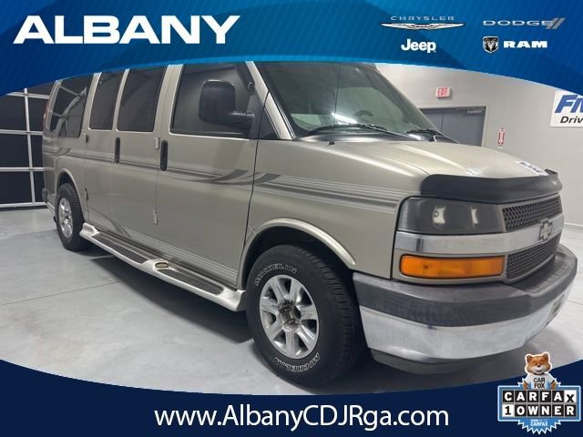 Used 2003 Chevrolet Express 1500 w/ Preferred Equipment Group 4 RWD image 1