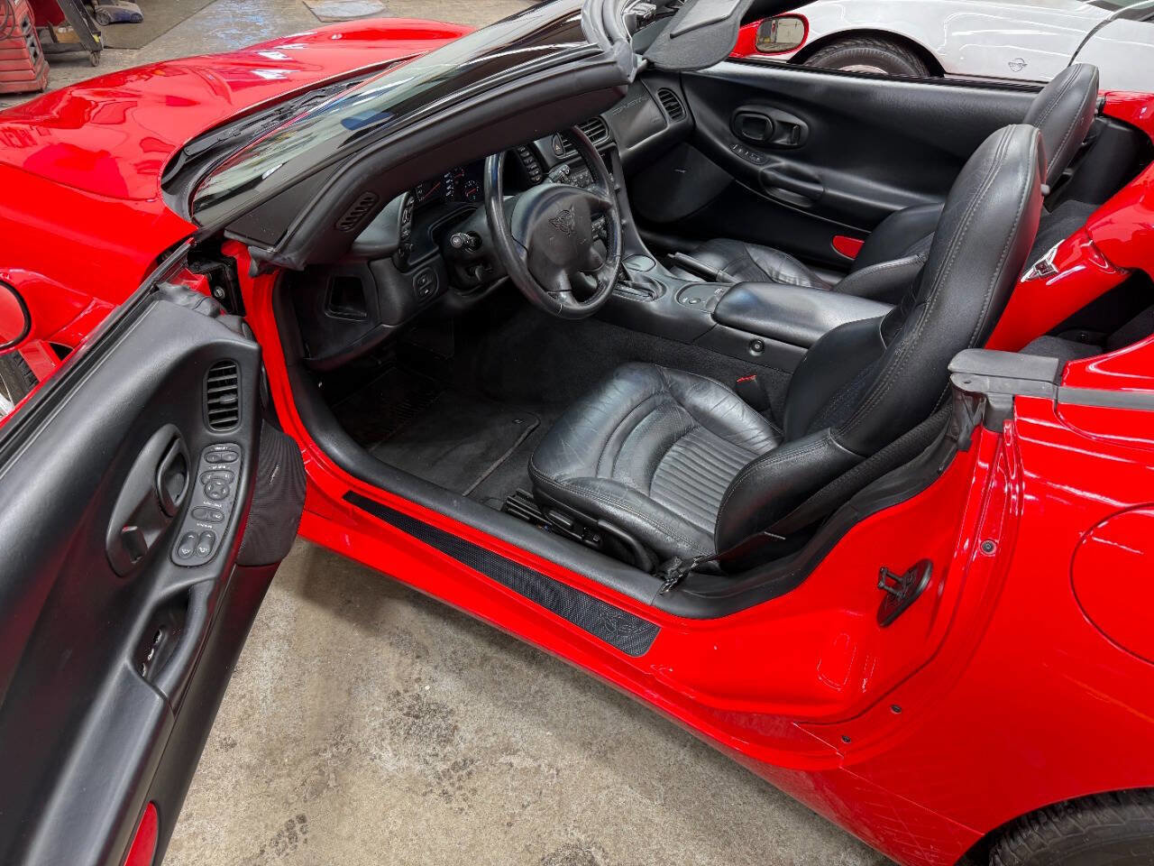 Used 2003 Chevrolet Corvette Convertible w/ Preferred Equipment Group1 image 7